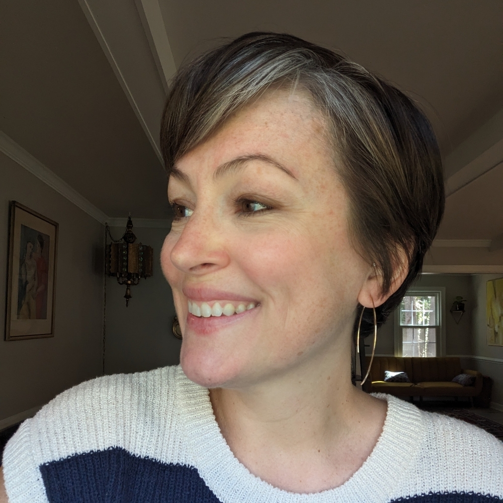 Meet your Posher, Flora